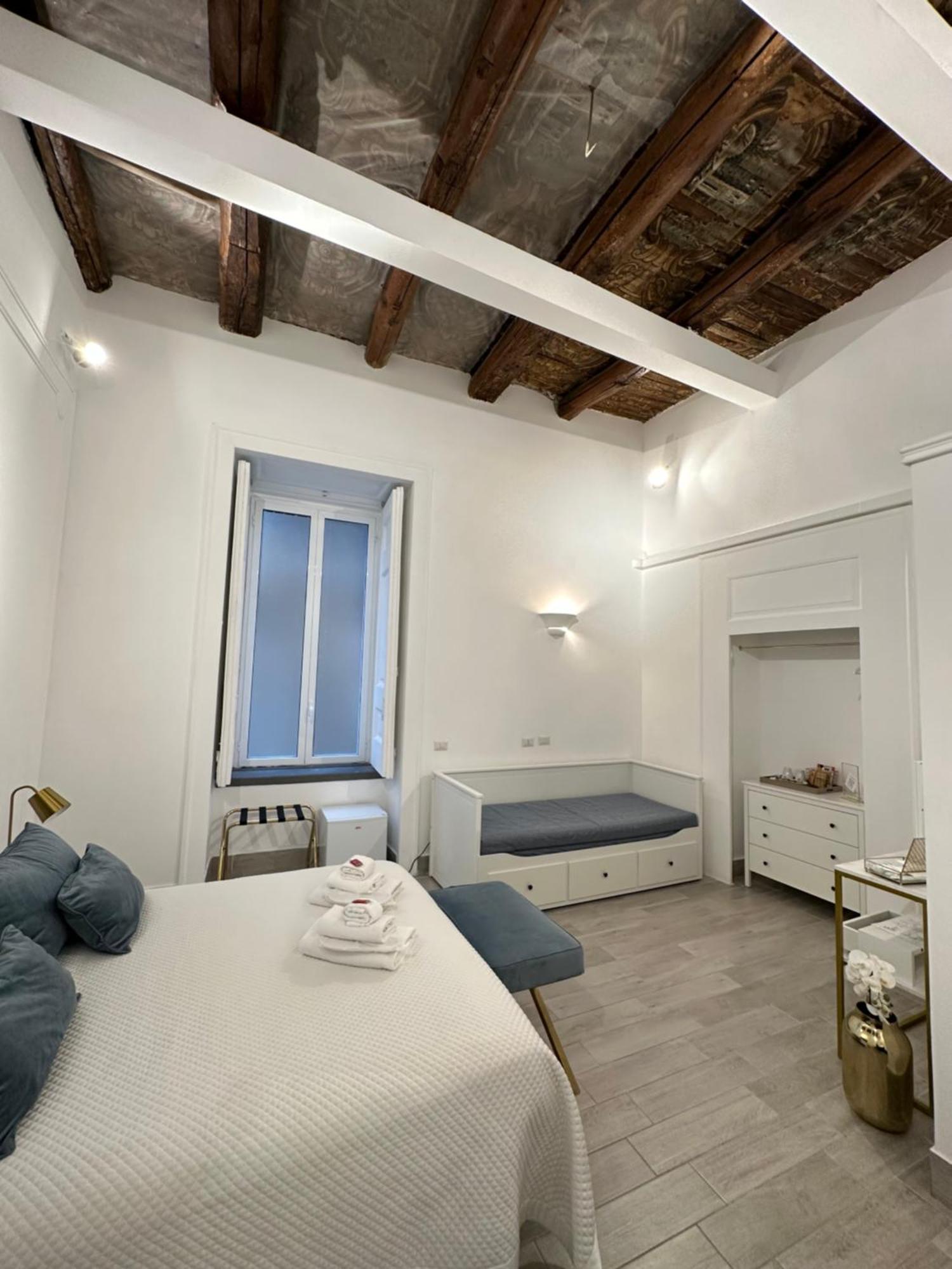 Maison M Napoli Boutique Rooms Buitenkant foto