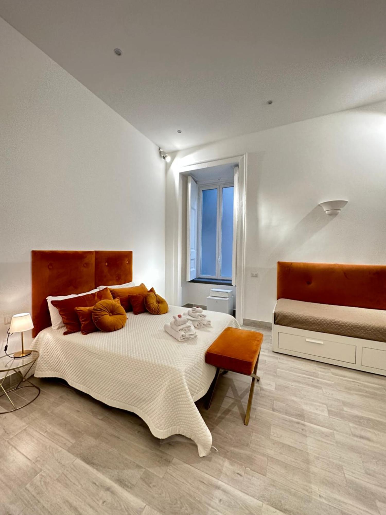 Maison M Napoli Boutique Rooms Buitenkant foto