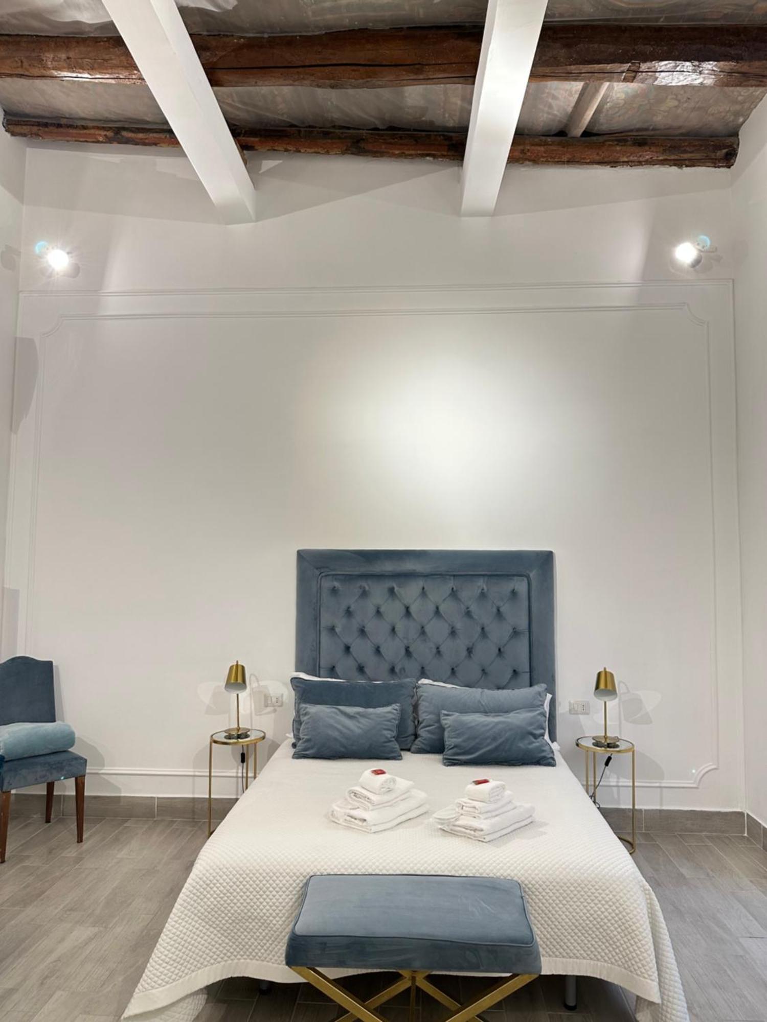 Maison M Napoli Boutique Rooms Buitenkant foto